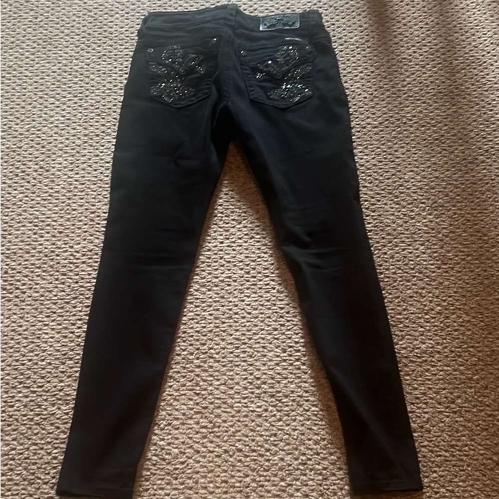 Black jeans with diamond